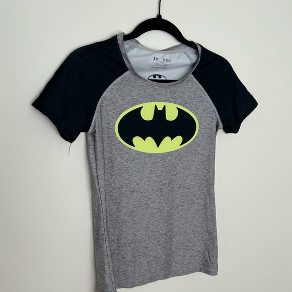 BATMAN 🦇 Women's Under Armour T-Shirt-Xsmall - Picture 2 of 3